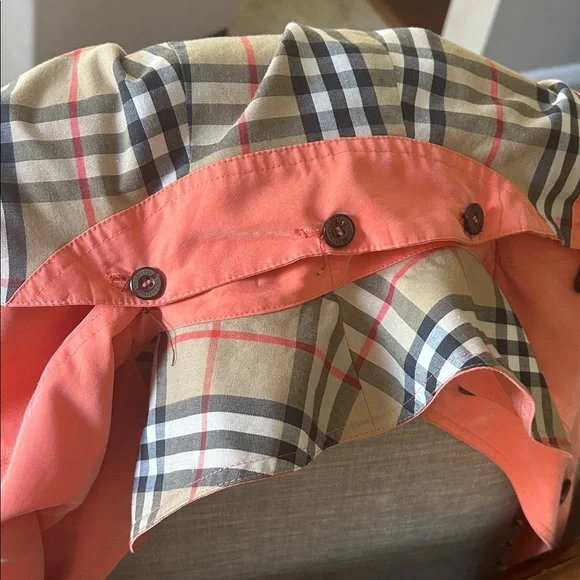 Burberry Coral Lined Trench with Classic Check.  The coat runs large.  It’s M. - Picture 5 of 8